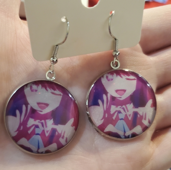 Ai with heart on dangle earrings from Anime Oshi No Ko - Picture 1 of 4
